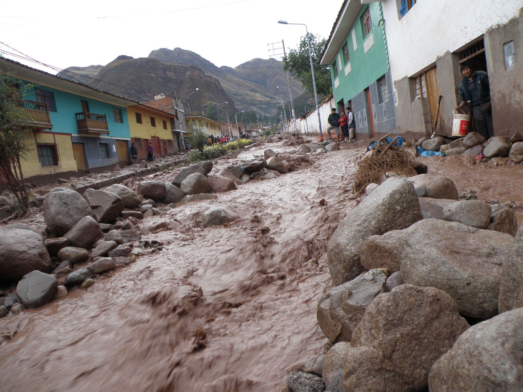 Desborde del río Chicón producto de las torrenciales lluvias en las zonas altas de la provincia de Urubamba, en Cusco, sorprendió a pobladores. Foto: ANDINA / Archivo / Percy Hurtado.