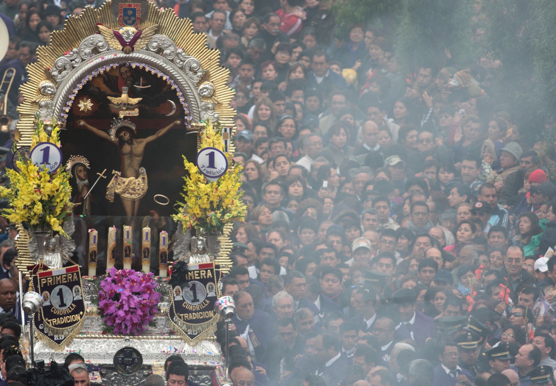 La imagen del Señor de los Milagros empezará su recorrido el sábado 7 de octubre.  Foto: ANDINA/Juan Carlos Guzmán Negrini.