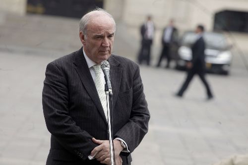 Declaraciones del ministro de Relaciones Exteriores, José Antonio García Belaunde, en Palacio de Gobierno.  Foto: ANDINA/Alberto Orbegoso