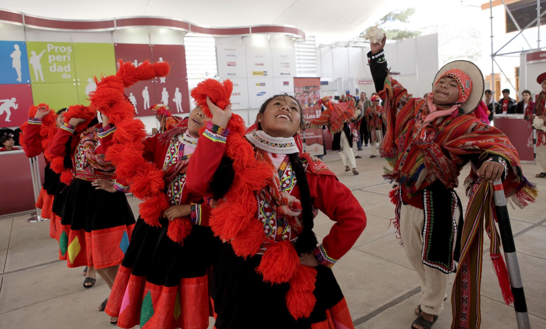 Bailes típicos de Urubamba, en el marco de la Conferencia Anual de Ejecutivos 2010, que se realiza en Cusco. Foto: ANDINA/Alberto Orbegoso