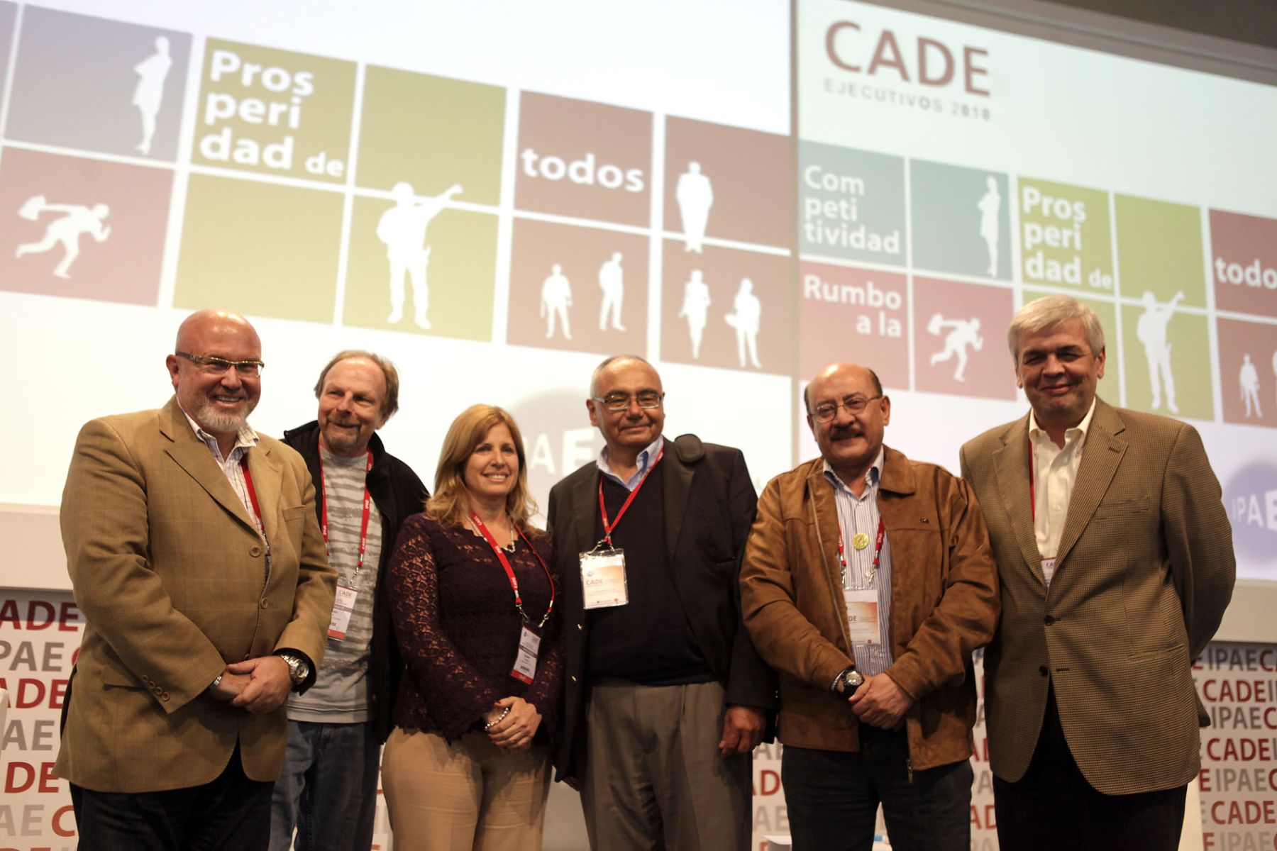 Representantes de los candidatos presidenciales que participaron en sorteo del orden de exposición para la clausura del CADE.
Foto: ANDINA/Alberto Orbegoso