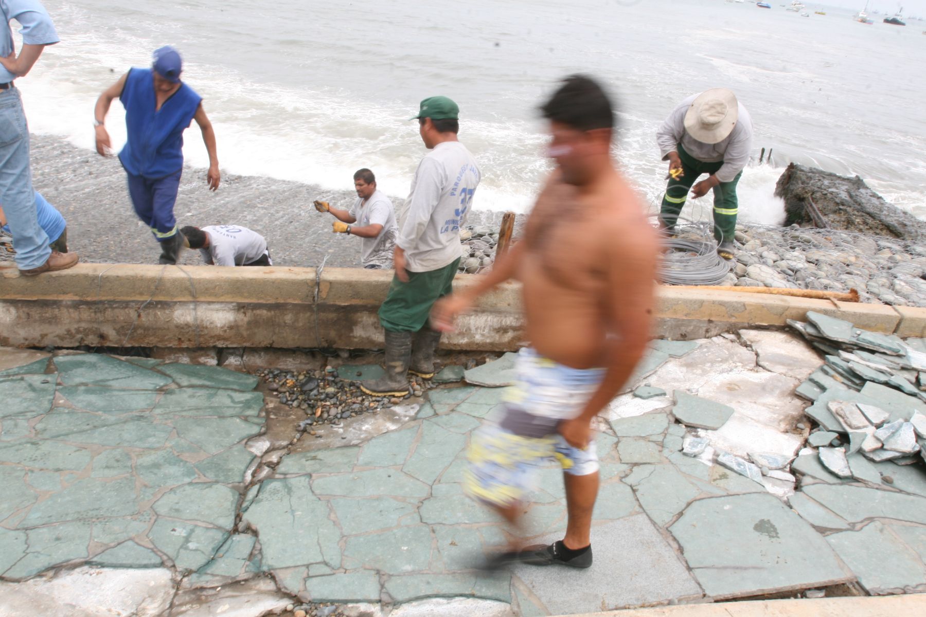 Chalacos simularán hoy presencia de tsunami en La Punta. Foto: Andina/archivo.