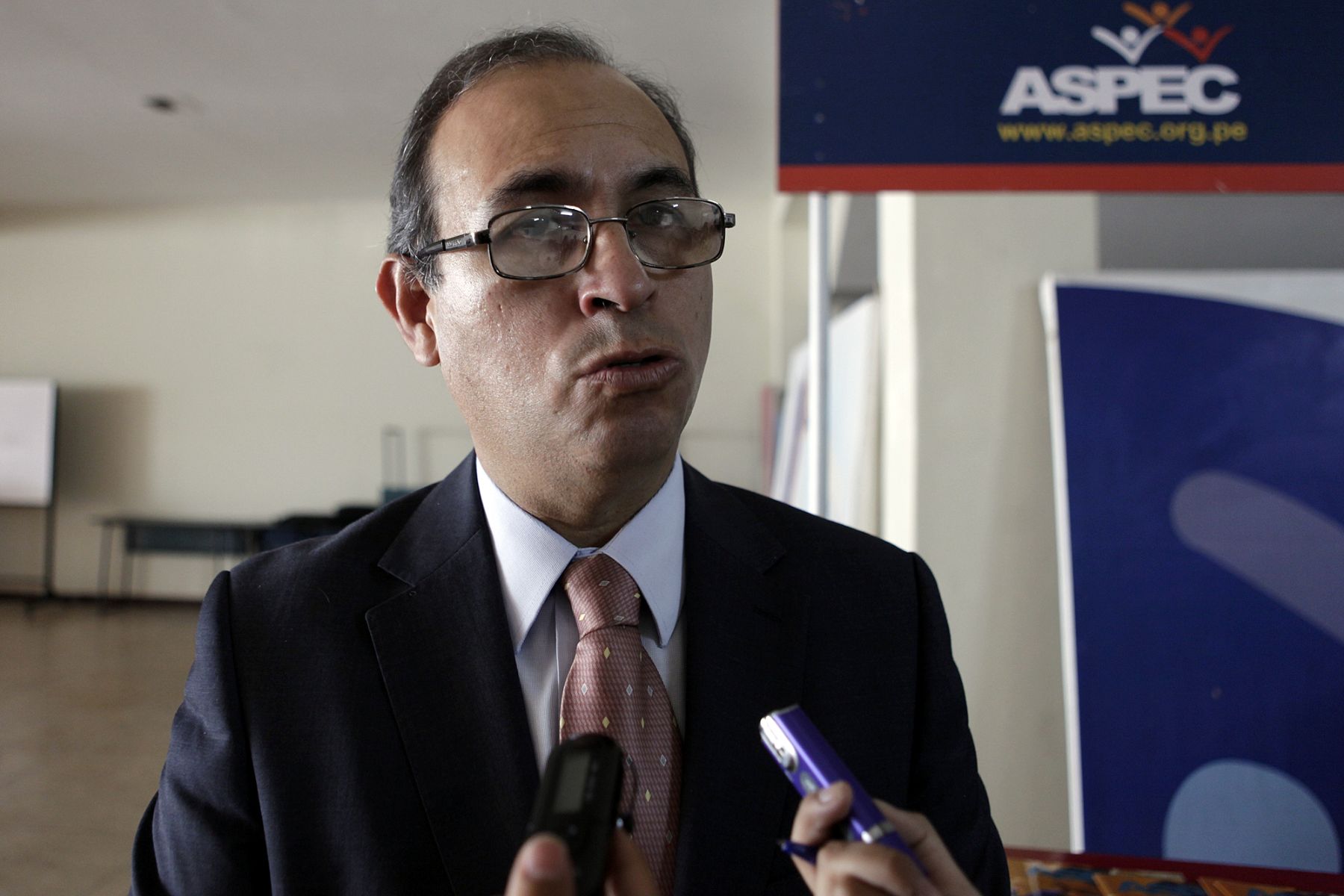 Presidente de Aspec, Crisólogo Cáceres ANDINA/archivo