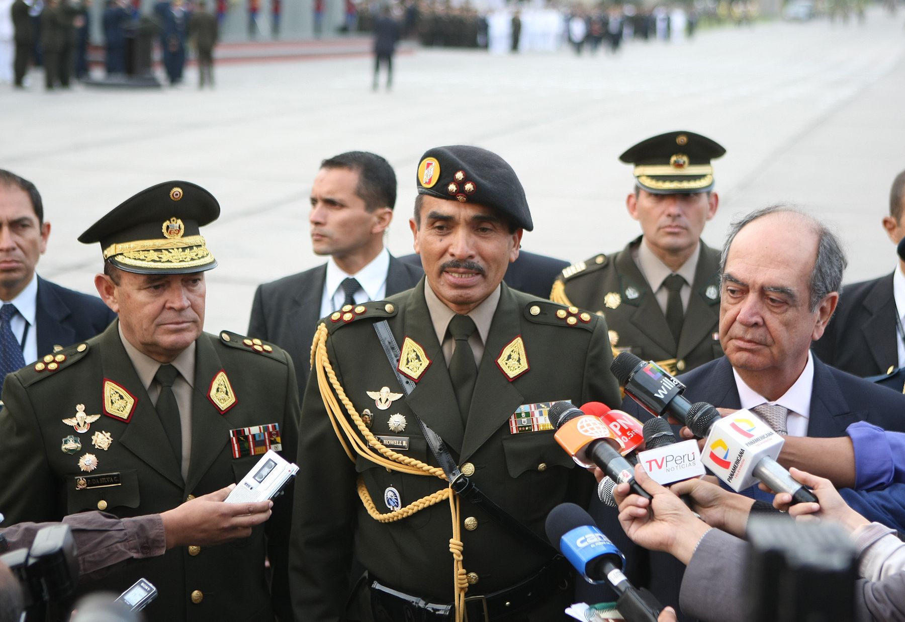 El general EP Luis Howell Ballena fue reconocido esta tarde como nuevo jefe del Comando Conjunto de las Fuerzas Armadas (CCFFAA). Foto: ANDINA/Vidal Tarqui