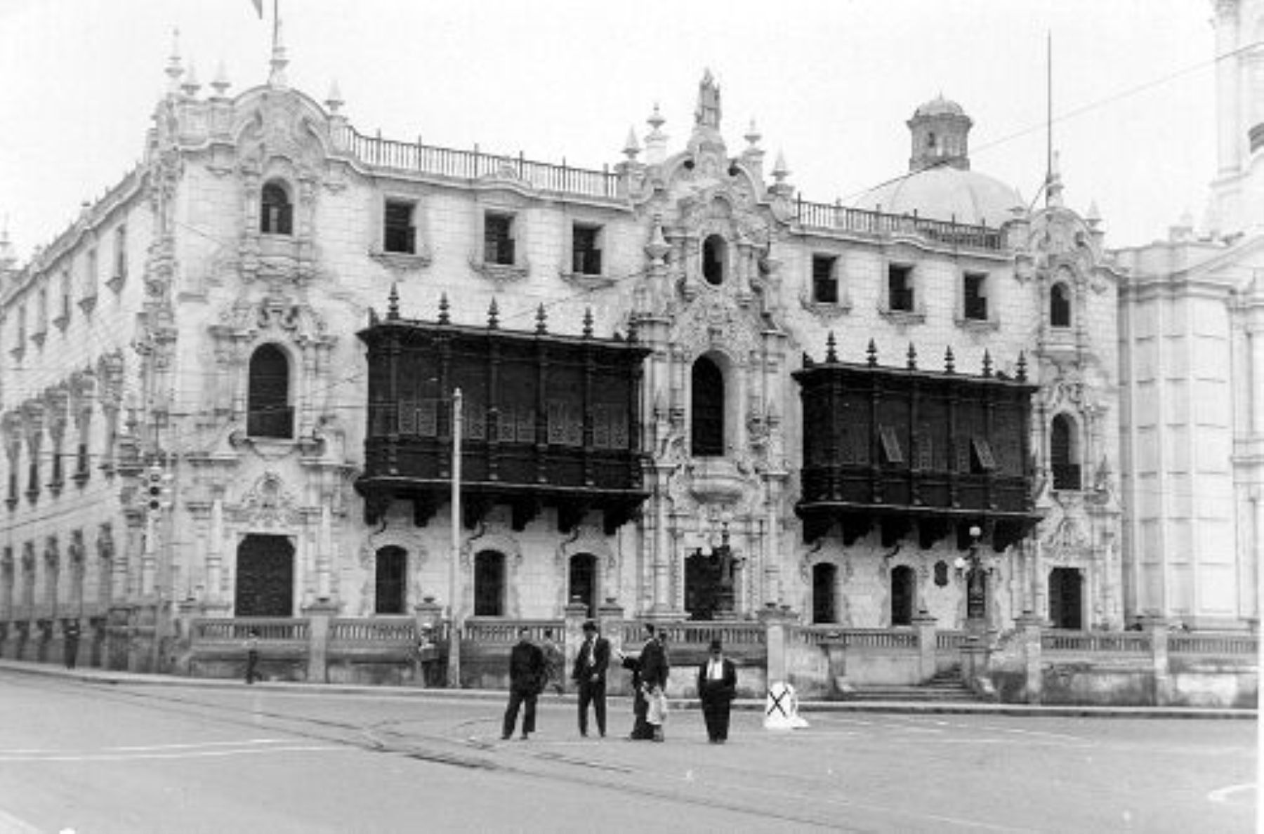 Imágenes de la Lima antigua son presentadas en el CD “De Calles, Balcones y Plazuelas. Lima y su historia gráfica siglos XIX y XX”. Foto: ANDINA/archivo.