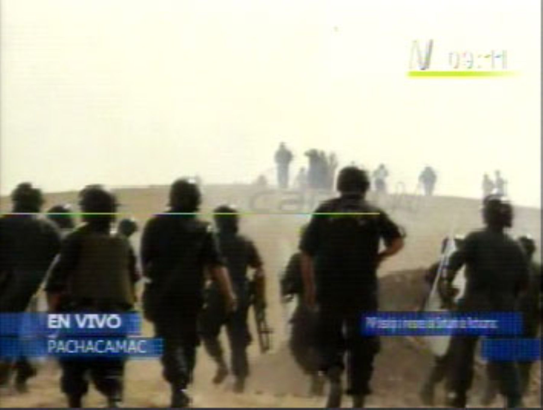 PNP desaloja a invasores del santuario de Pachacámac. Foto: Captura TV.