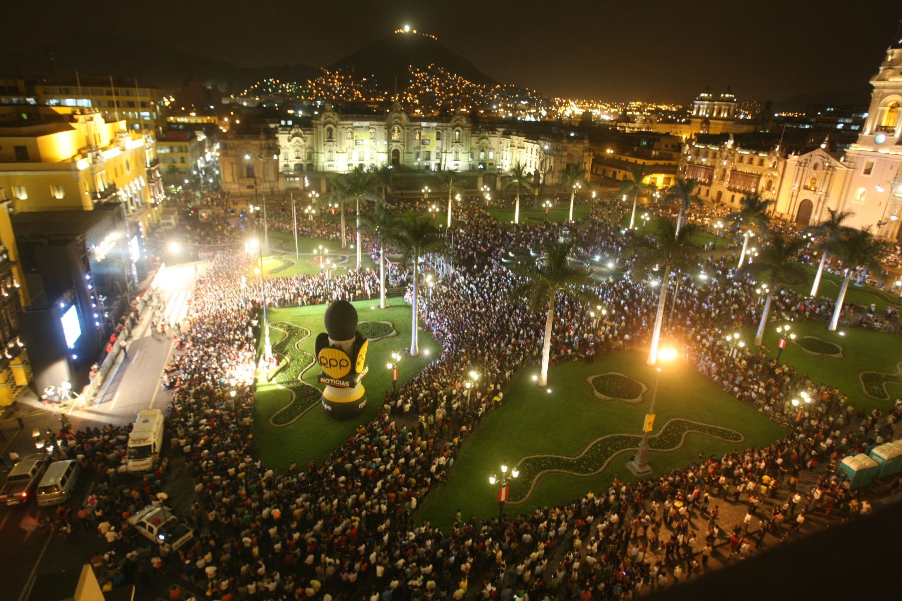 Serenade on the occasion of the 476th anniversary of Spanish foundation of Lima took place at the city