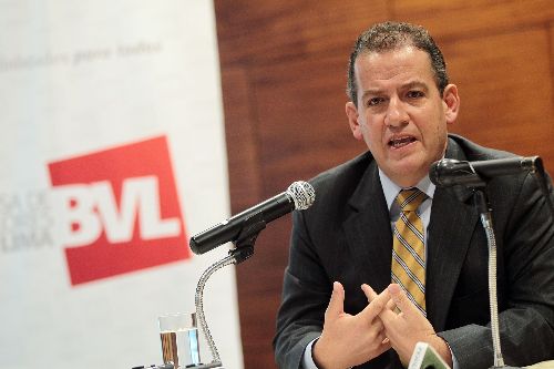 Gerente general de la BVL, Francis Stenning. ANDINA/Carlos Lezama