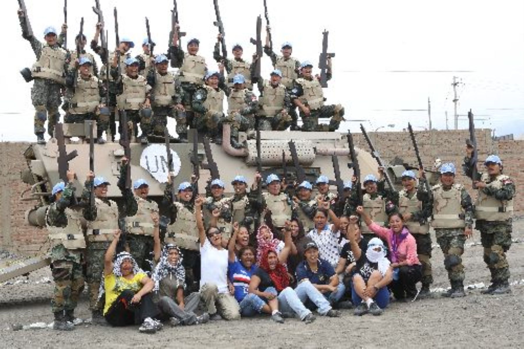 Primer contingente femenino de "Cascos Azules", integrado por mujeres de las tres Fuerzas Armadas.