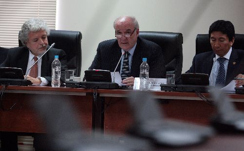 Ministro de Relaciones Exteriores, José Antonio García Belaunde, se presentó esta mañana ante la Comisión de RREE del Congreso de la República. Foto: ANDINA/César García.