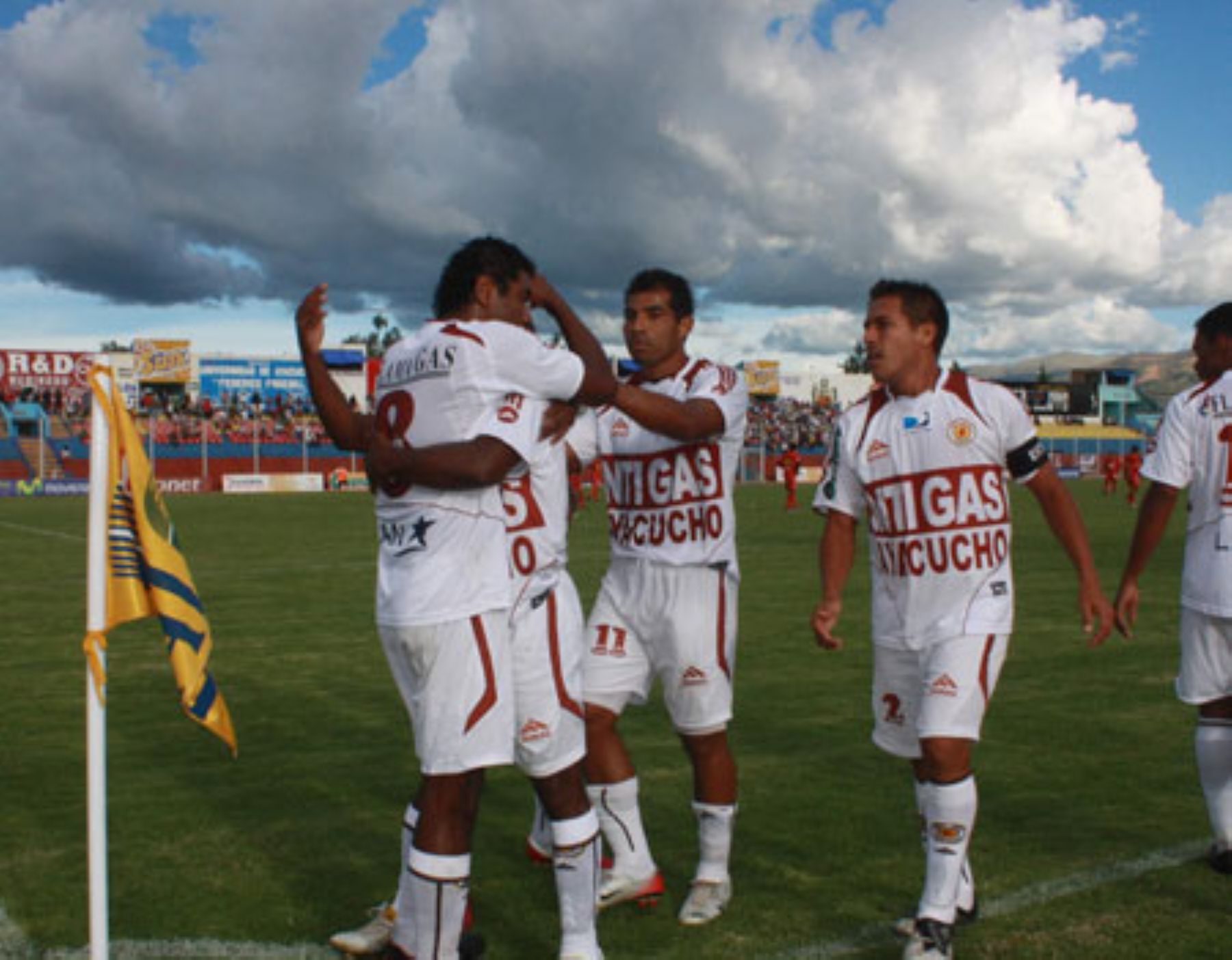 Inti Gas venció por 2-0 a Cristal