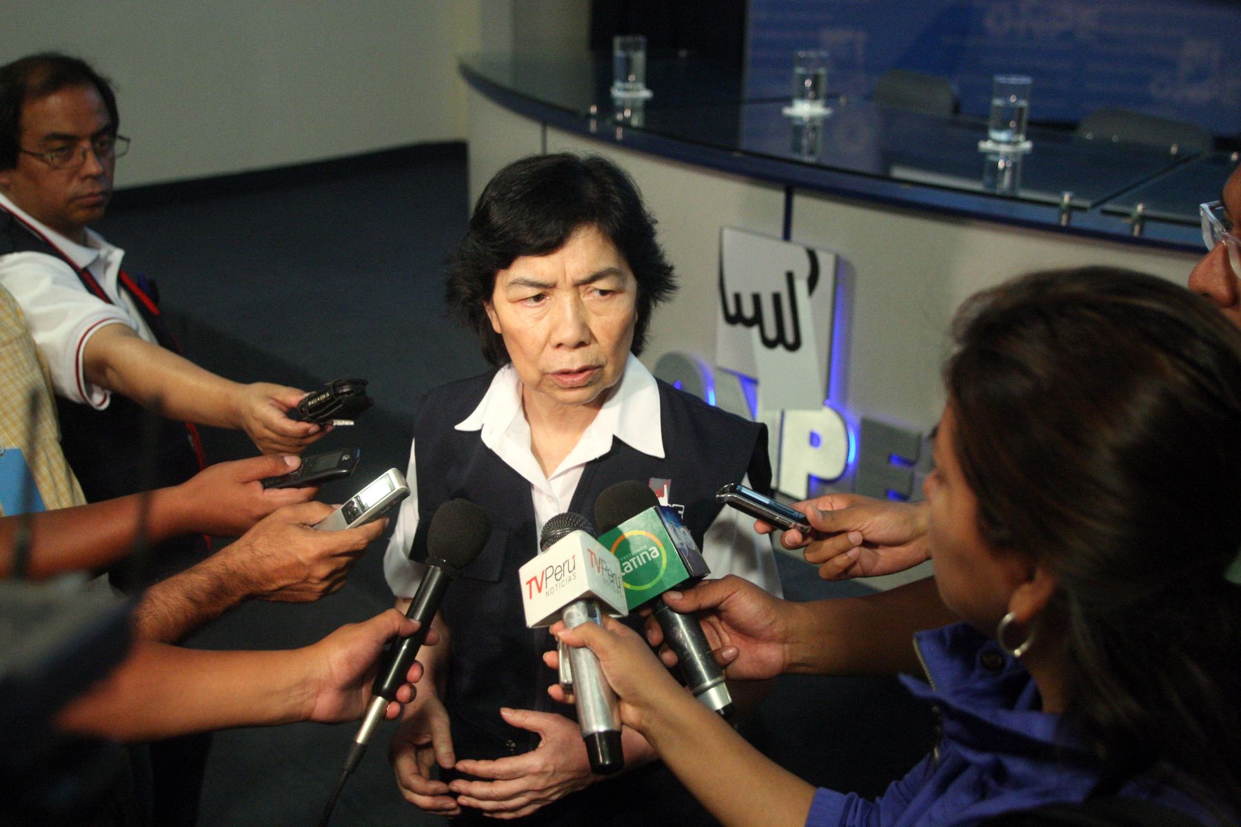Jefa de la ONPE Magdalena Chu, supervisó el simulacro oficial del sistema de cómputo electoral. Foto:ANDINA/Héctor Vinces.