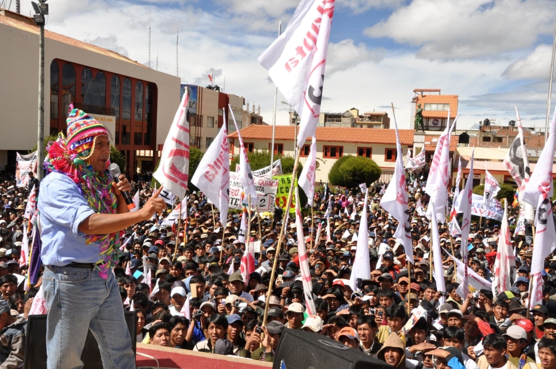 Ollanta Humala durante mitin realizado hoy en Puno.