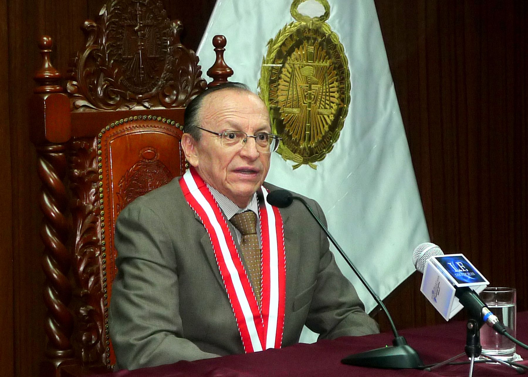 José Antonio Peláez Bardales nuevo fiscal de la Nación para el periodo 2011-2014, en reemplazo de Gladys Echaiz.Foto: ANDINA/Luis Incháustegui.