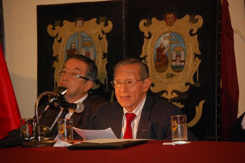 Escritor y docente universitario Carlos Eduardo Zavaleta. Foto: ANDINA/Internet.