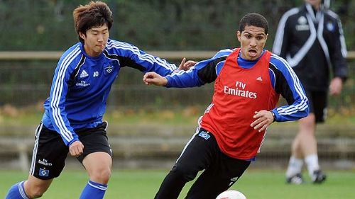 Guerrero y Heung Min Son.  Foto: HSV.de