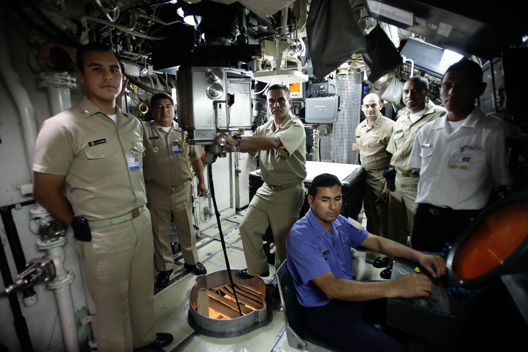 Interior de submarino Angamos. Foto: ANDINA/Alberto Orbegoso