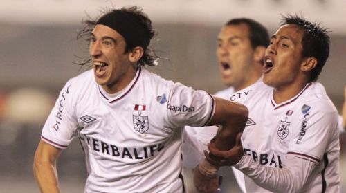 Germán Alemanno celebra gol ante Sport Boys.