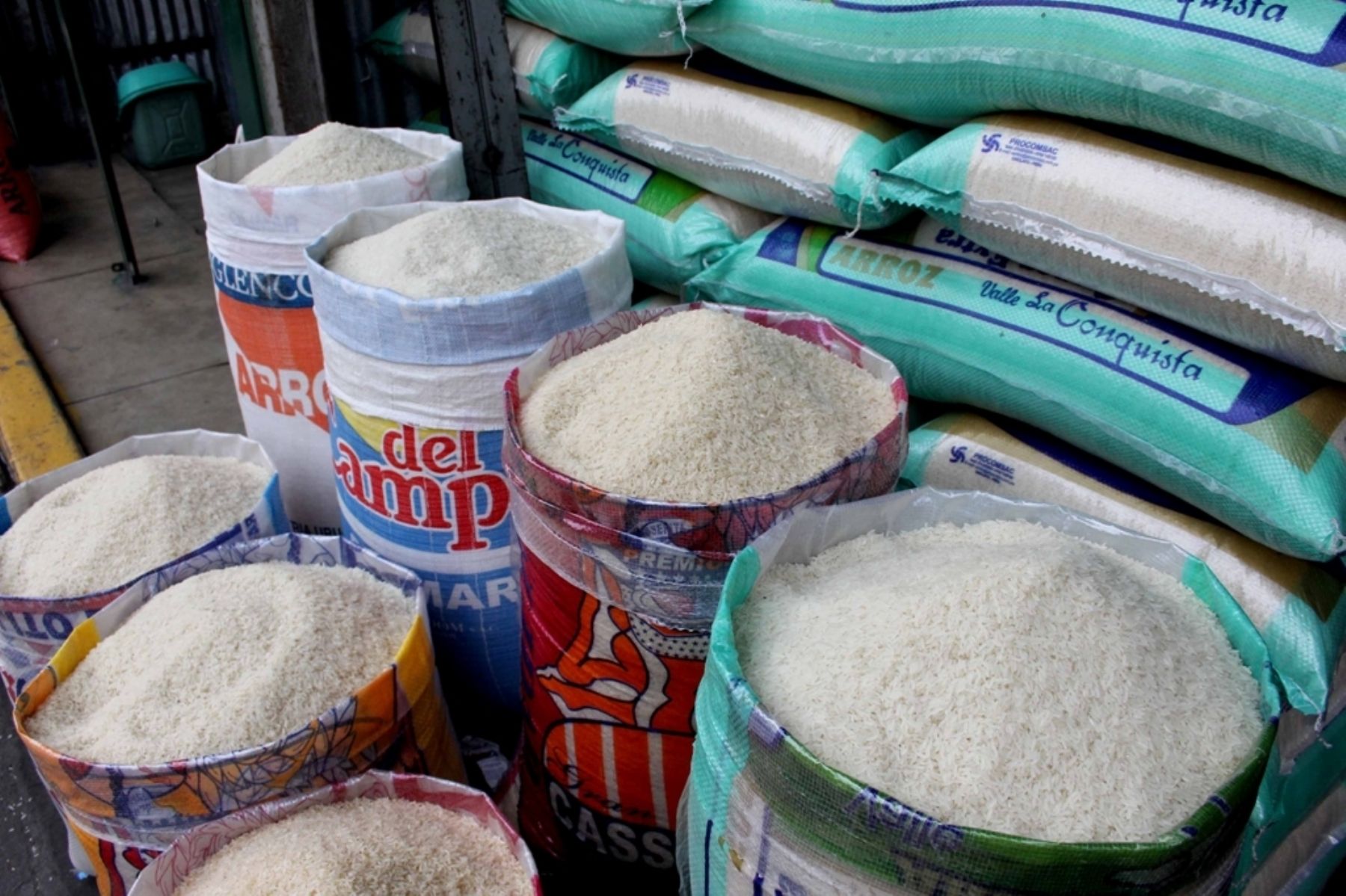 Venta de arroz a granel en mercados.Foto:  ANDINA/Difusión.