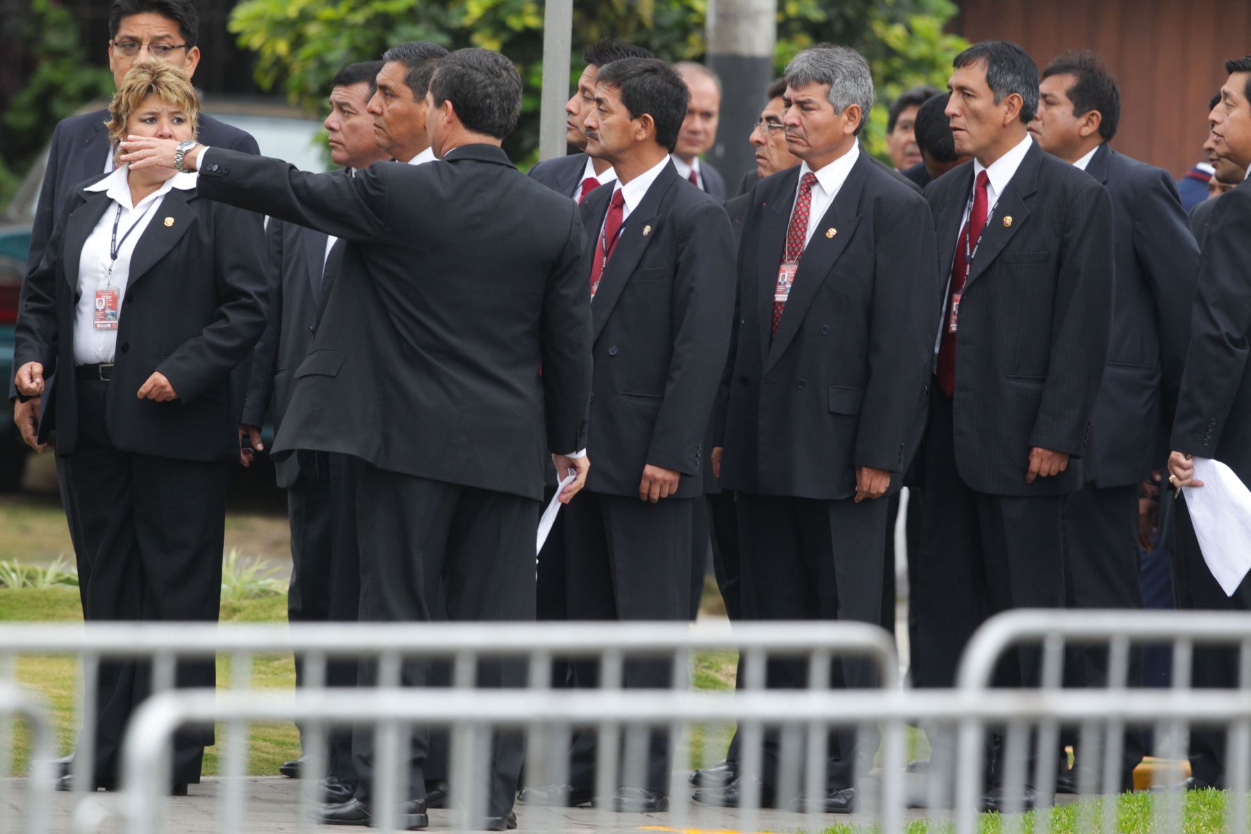 Medidas de seguridad en los exteriores del hotel Marriot en Miraflores, donde se desarrollará el debate presidencial entre los candidadtos Keiko Fujimori y Ollanta Humala. Foto: ANDINA/Vidal Tarqui