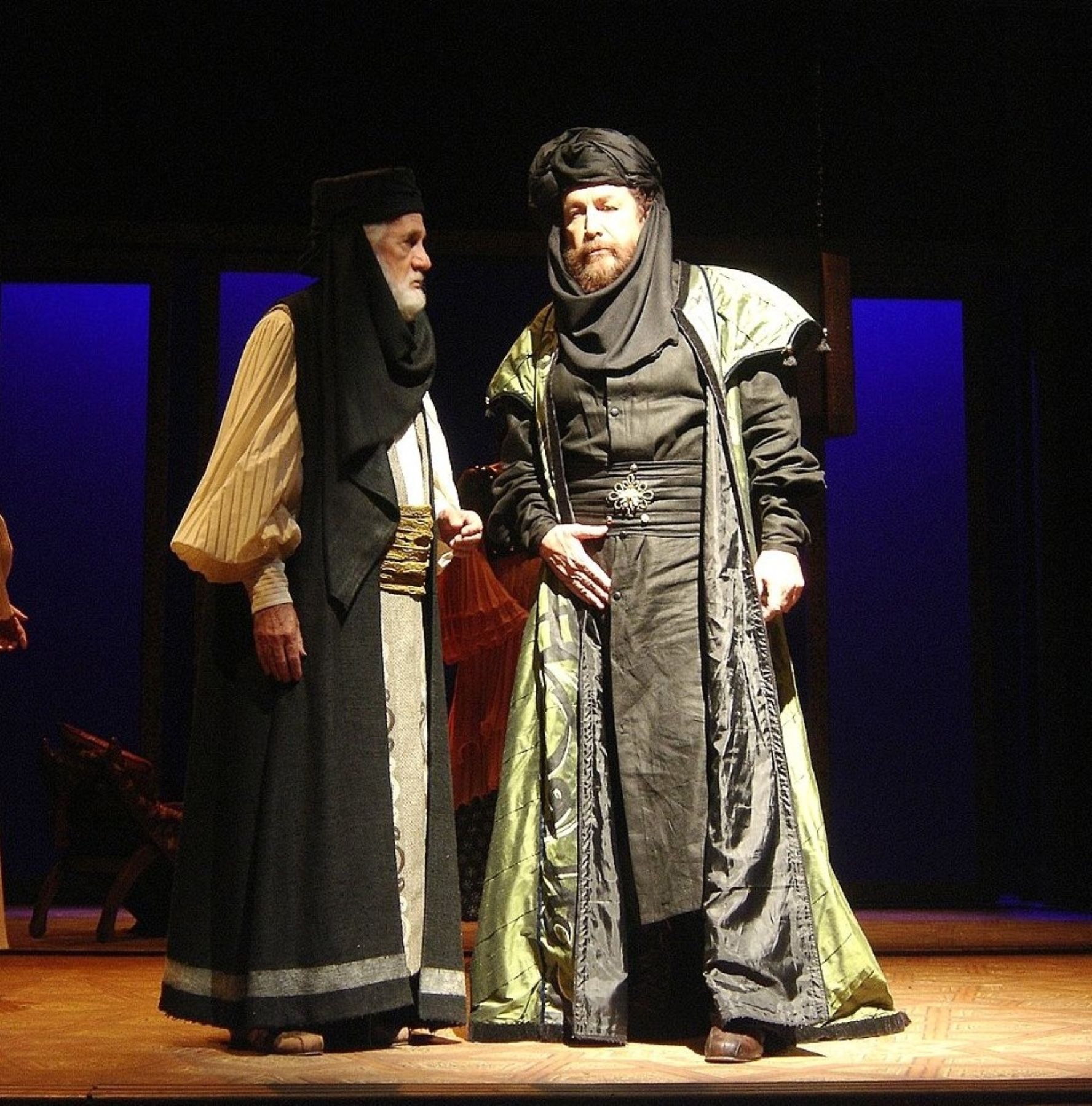 Blume continúa muy activo en el teatro. En Natán el Sabio protagoniza a un sabio judío.