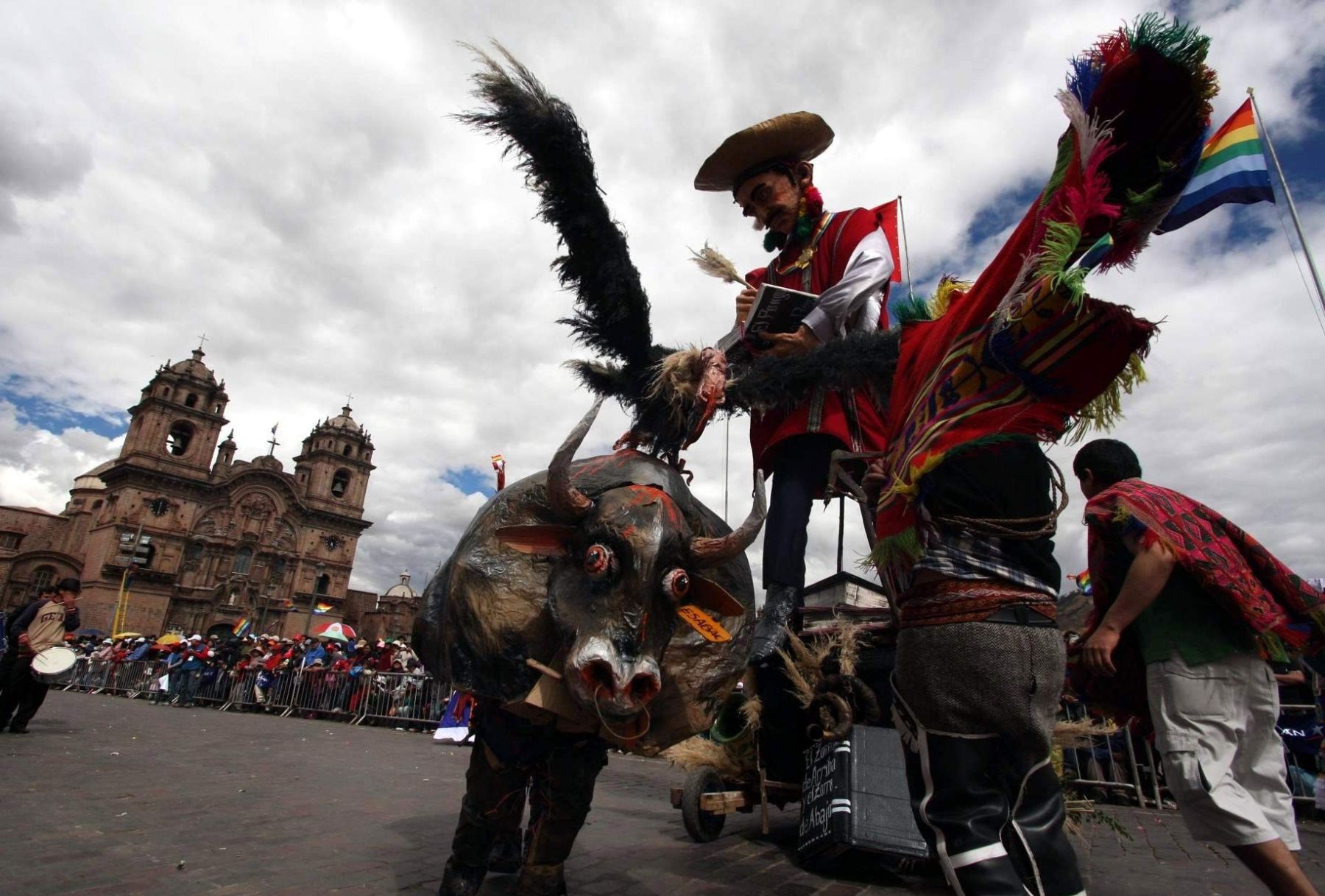 Actividad estuvo a cargo de estudiantes de la Escuela Superior Autónoma de Bellas Artes de Cusco (Esabac). Foto:ANDINA/Percy Hurtado.