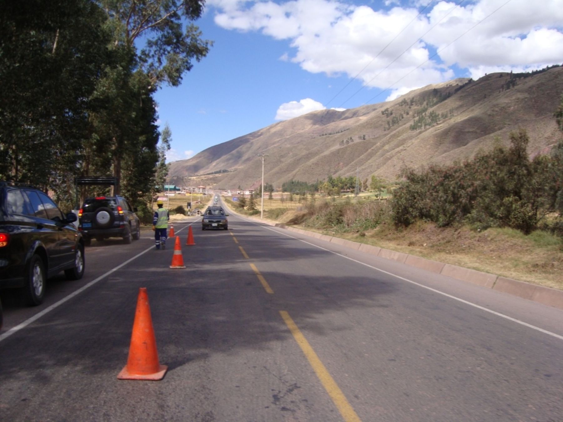 Ejecutivo impulsa proyectos de inversión y el asfaltado del Corredor Vial Sur en la mesa de trabajo para el desarrollo de la provincia de Chumbivilcas, en Cusco. ANDINA/Archivo