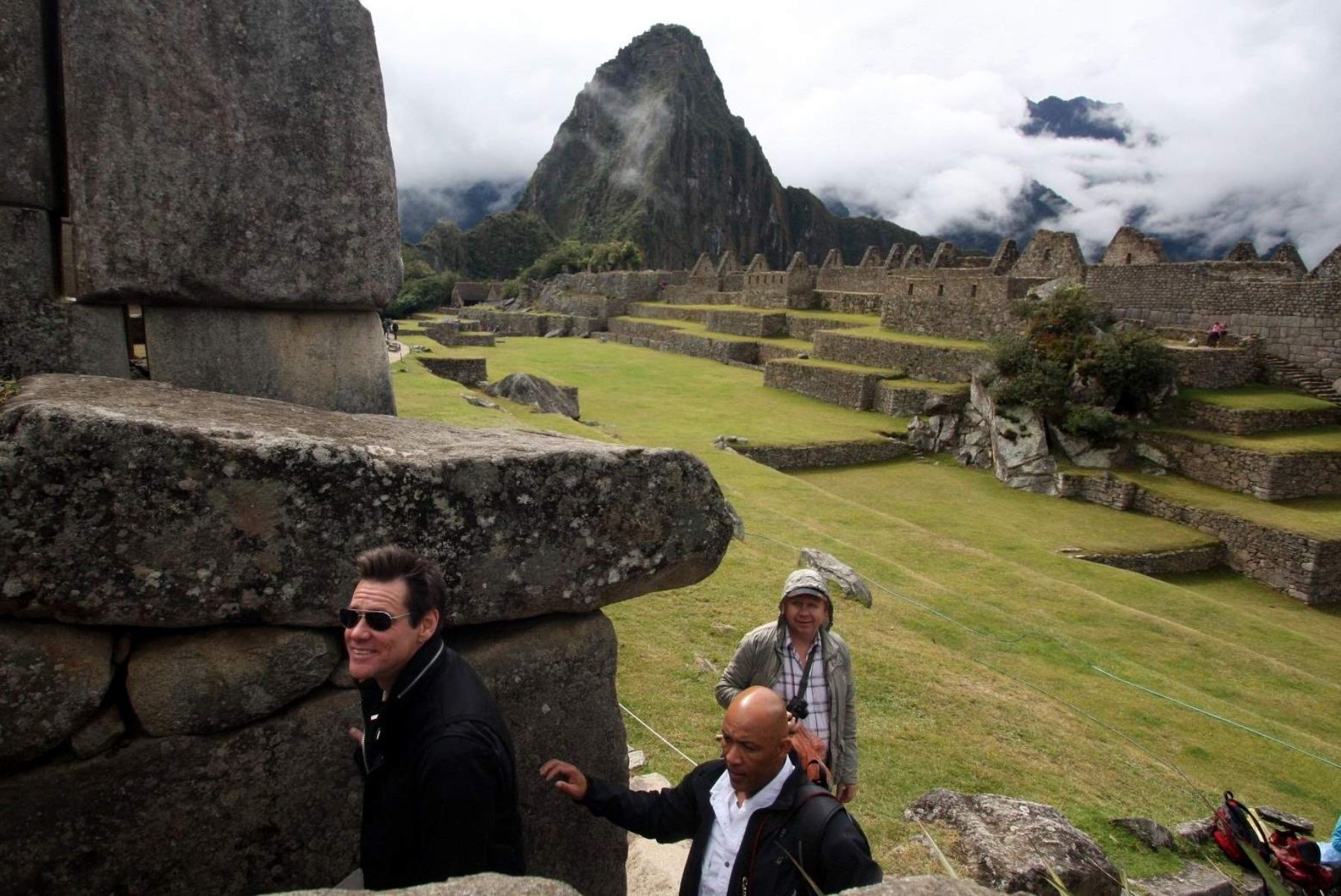 Canadian star Jim Carrey visited today the Inca citadel of Machu Picchu, in Cusco. Photo: ANDINA / Percy Hurtado.