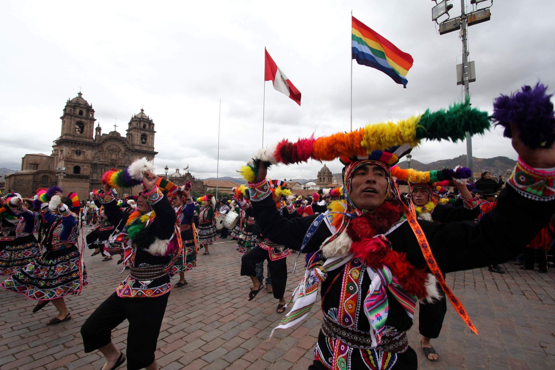 Cusco vive con multicolor pasacalle centenario del descubrimiento científico de Machu Picchu. Foto: ANDINA / Percy Hurtado.