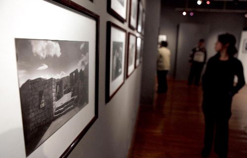 Exposición fotográfica de Martín Chambi sobre Machu Picchu. Foto: ANDINA/Alberto Orbegoso