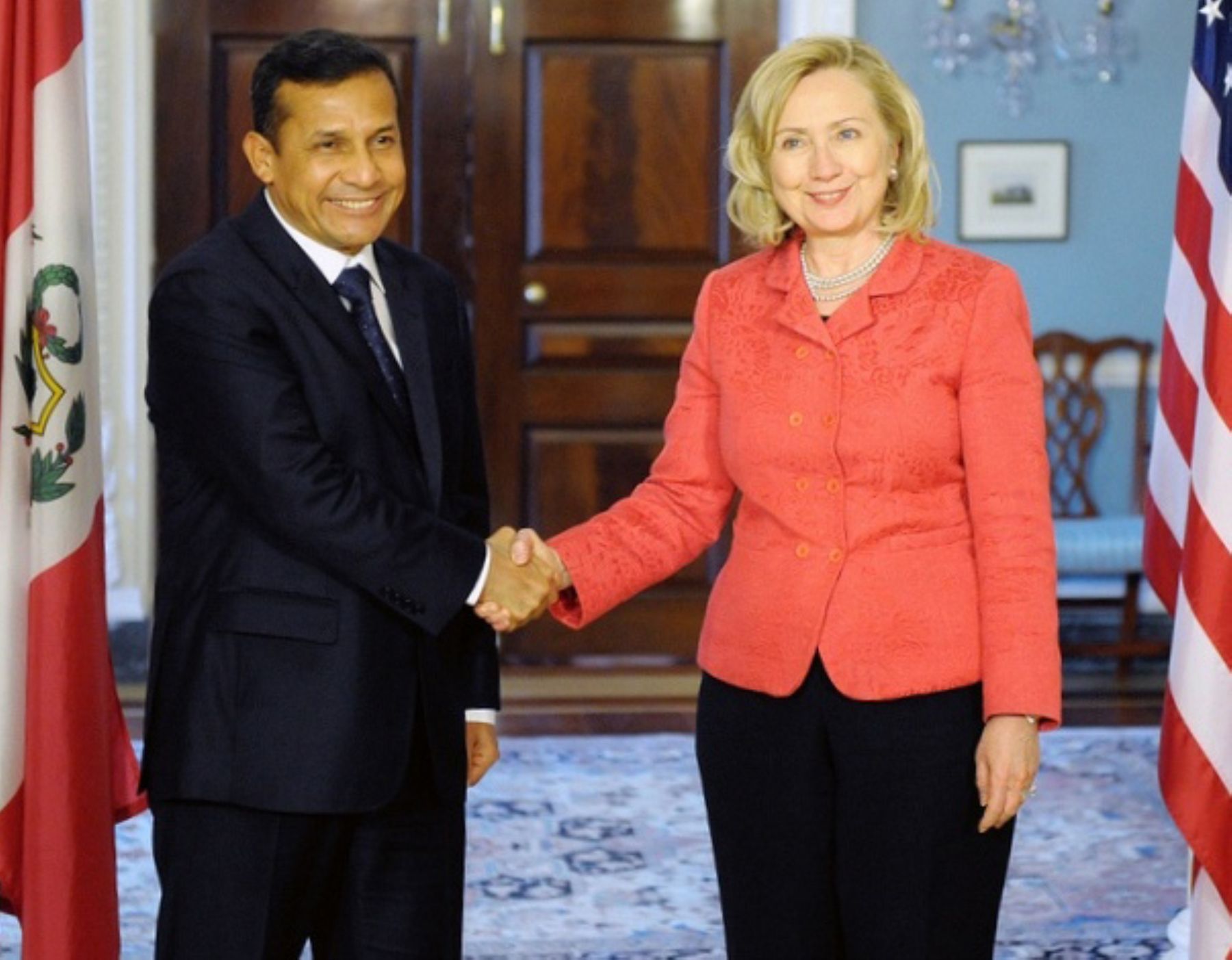 Secretaria de Estado de Estados Unidos, Hillary Clinton, en pasada reunión con Mandatario electo, Ollanta Humala. Foto: Departamento de Estado de EEUU.