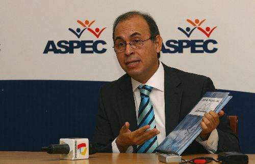 Presidente de Aspec, Crisólogo Cáceres. ANDINA/archivo