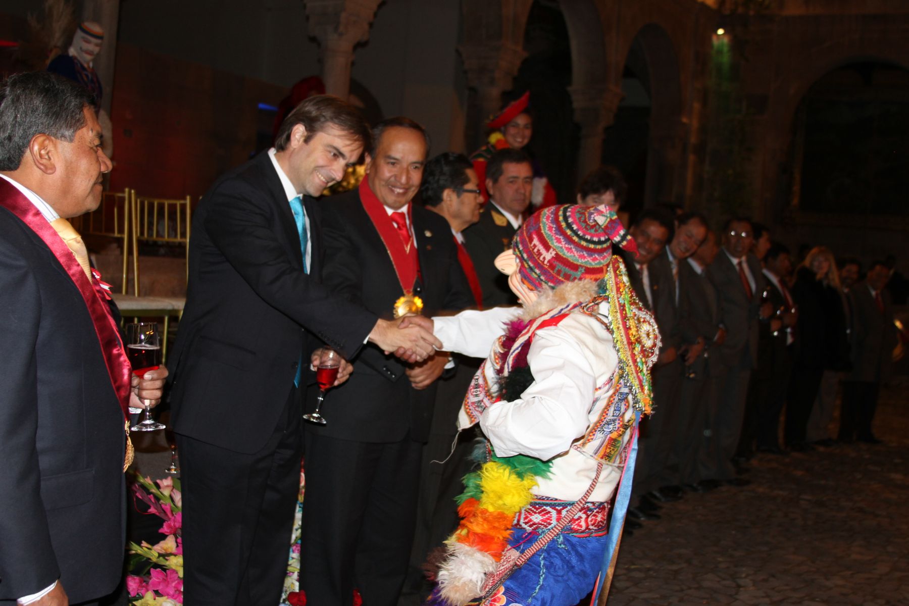 El ministro de Cultura de Chile, Luciano Cruz-Croke, participa en los festejos por el centenario de Machu Picchu para el mundo. Foto: Consejo Nacional de la Cultura y las Artes de Chile.