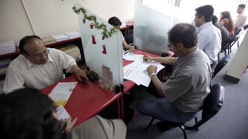 Advierten que el sedentarismo laboral incrementa la infertilidad masculina. Foto: Andina/Archivo.