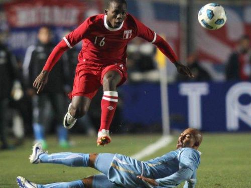 Luis Advincula.