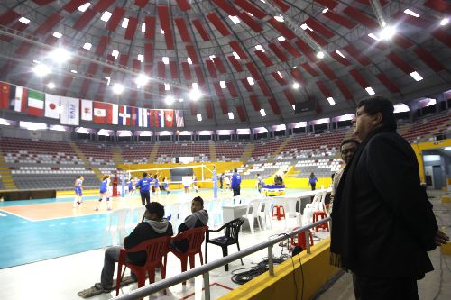 Presidente de la República visitó remodelado coliseo Eduardo Dibós. Foto: ANDINA/Oscar Farje.