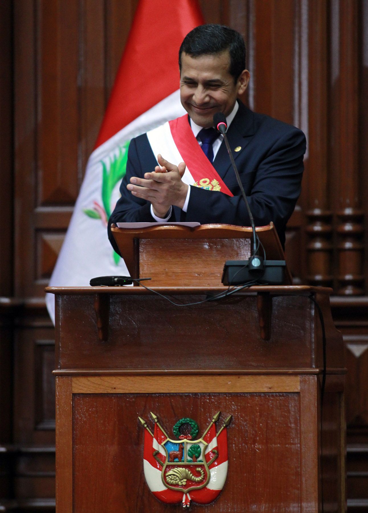 El Presidente Ollanta Humala Tasso dirige su mensaje a la Nación tras jurar al cargo en sesión solemne del Congreso de la República. Foto: ANDINA/Carlos Lezama