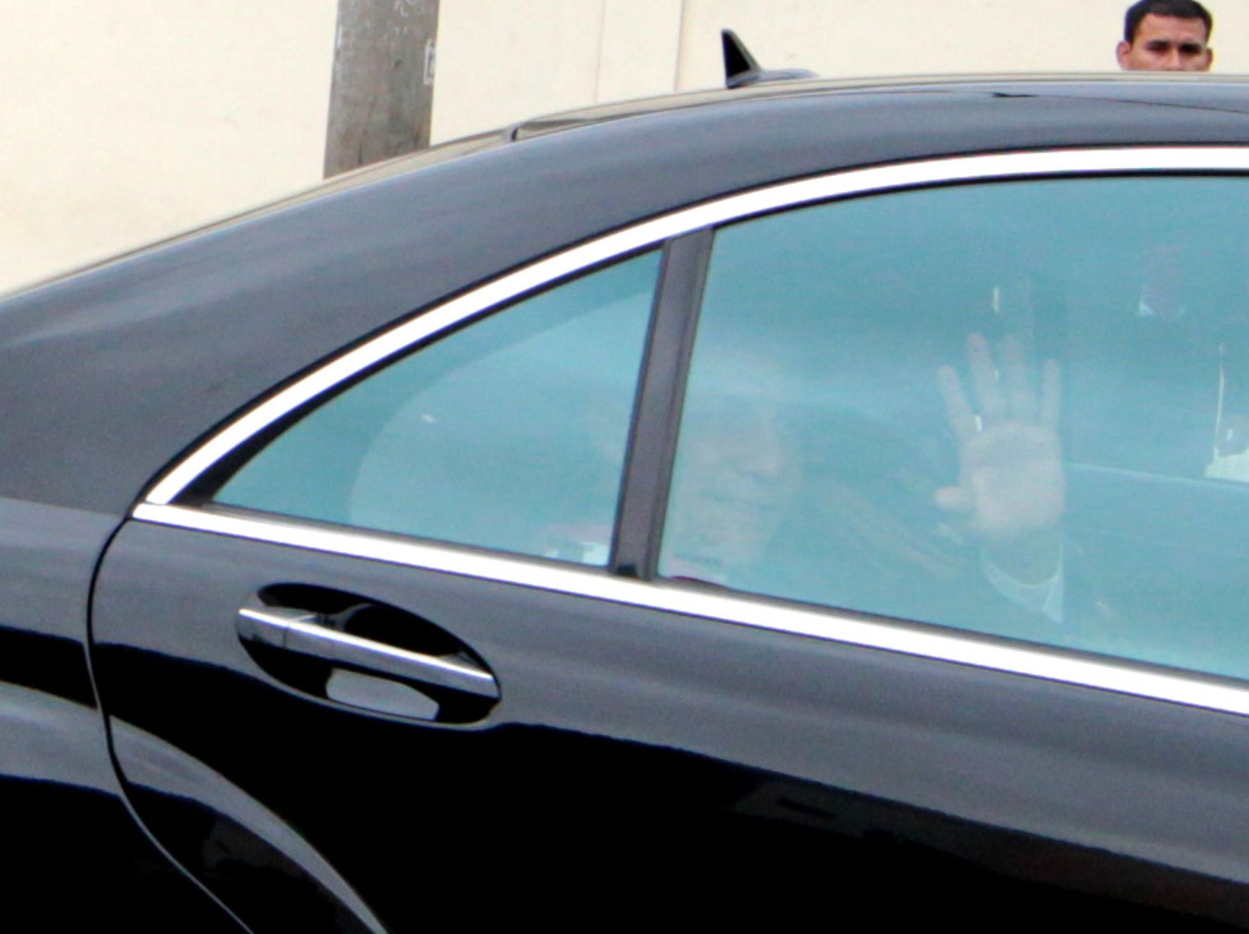 El Presidente Ollanta Humala deja su domicilio para dirigirse a la Parada Militar. Foto: ANDINA/ Piero Vargas