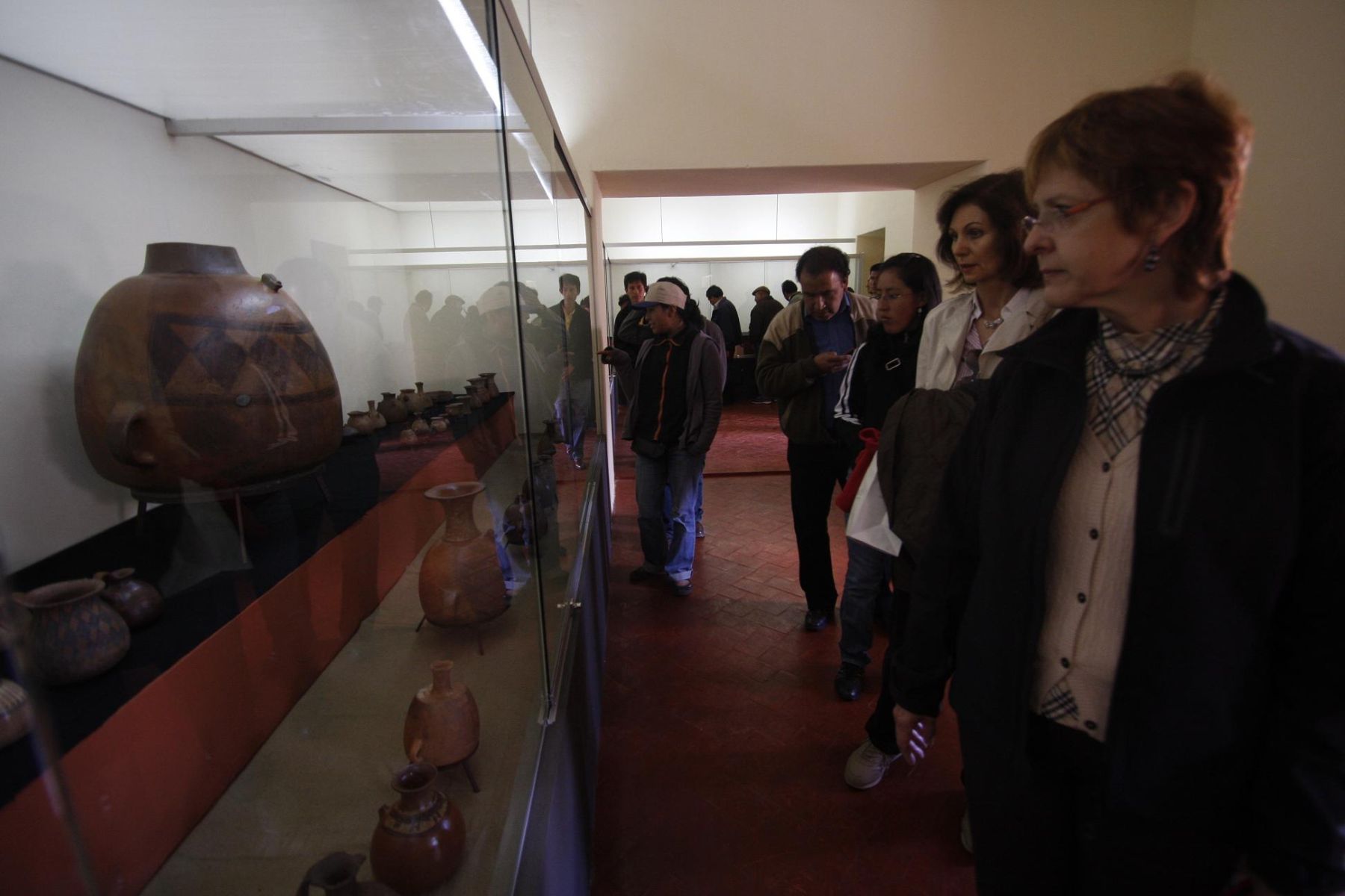 Peruvian and foreign tourists visiting the Casa Concha museum in Cusco. Photo: ANDINA