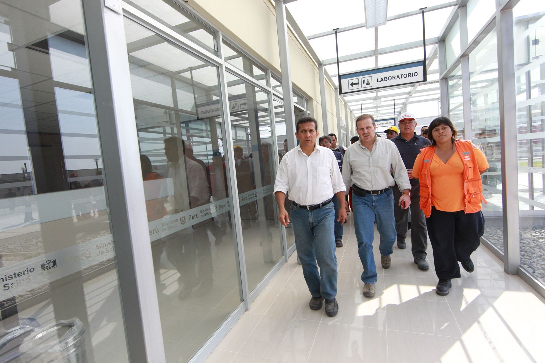El presidente de la República, Ollanta Humala, supervisó esta tarde junto al ministro de Salud, Alberto Tejada, el nuevo hospital San Juan de Dios de la ciudad de Pisco.
Foto: ANDINA/Carlos Lezama