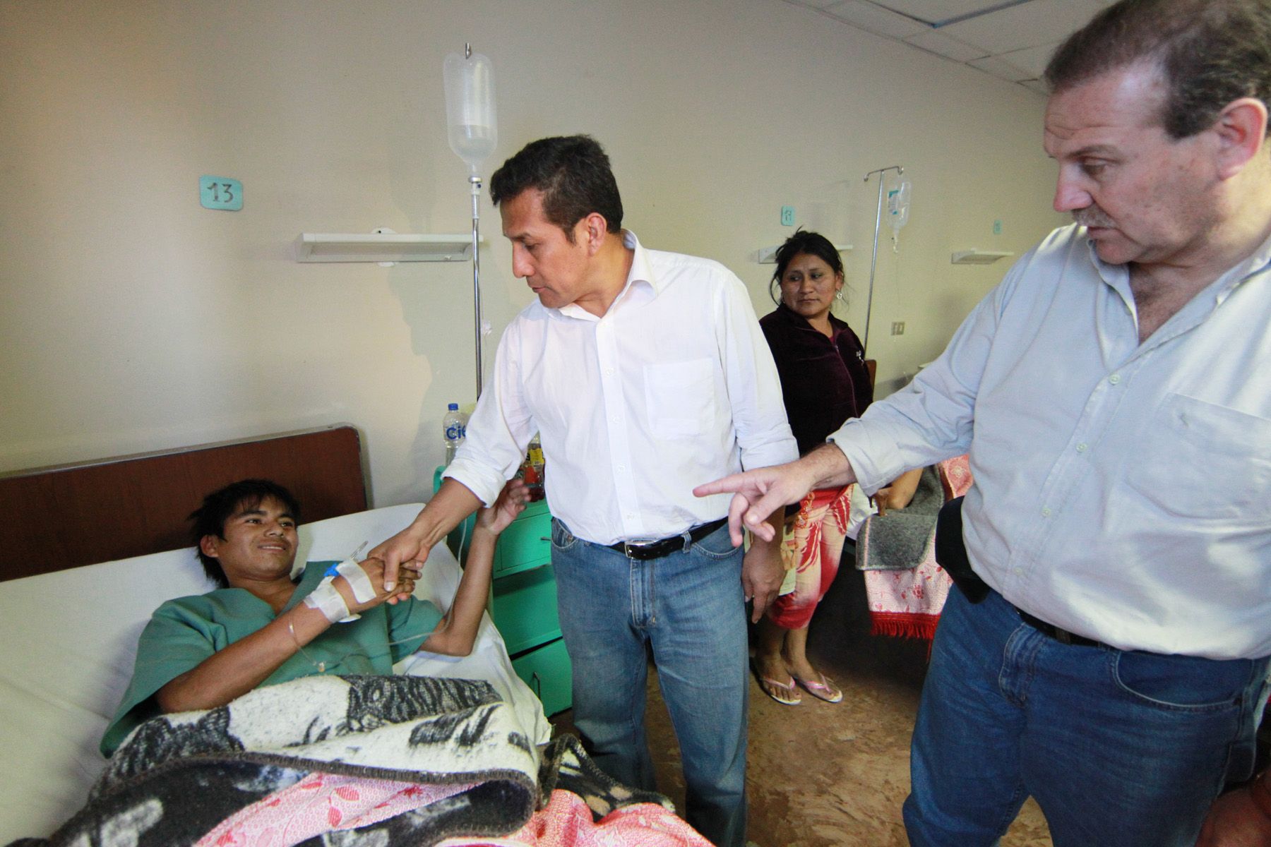 El presidente de la República, Ollanta Humala, supervisó esta tarde junto al ministro de Salud, Alberto Tejada, el hospital San Juan de Dios, en la ciudad de Pisco.
Foto: ANDINA/Carlos Lezama