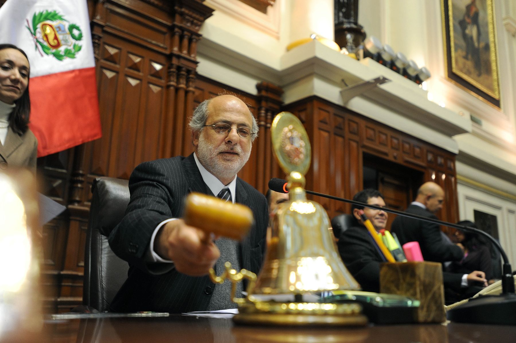 Por 90 votos a favor, ninguno en contra y 33 abstenciones la Representación Nacional otorgó esta tarde un voto de confianza al gabinete ministerial presidido por Salomón Lérner Ghitis.
Foto: ANDINA/ CDR