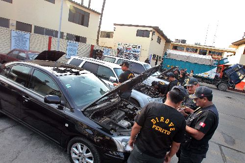 Efectivos de la Dirove realizan operativo para recuperar vehículos robados. Foto: ANDINA/archivo.