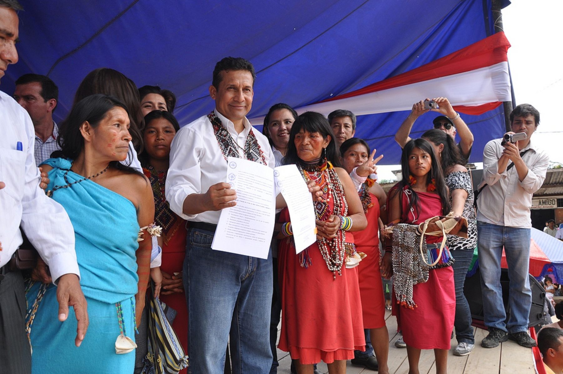 Presidente de la República, Ollanta Humala, promulgó esta mañana en Bagua Ley de Consulta Previa para pueblos indígenas . Foto: ANDINA / Presidencia de la República.