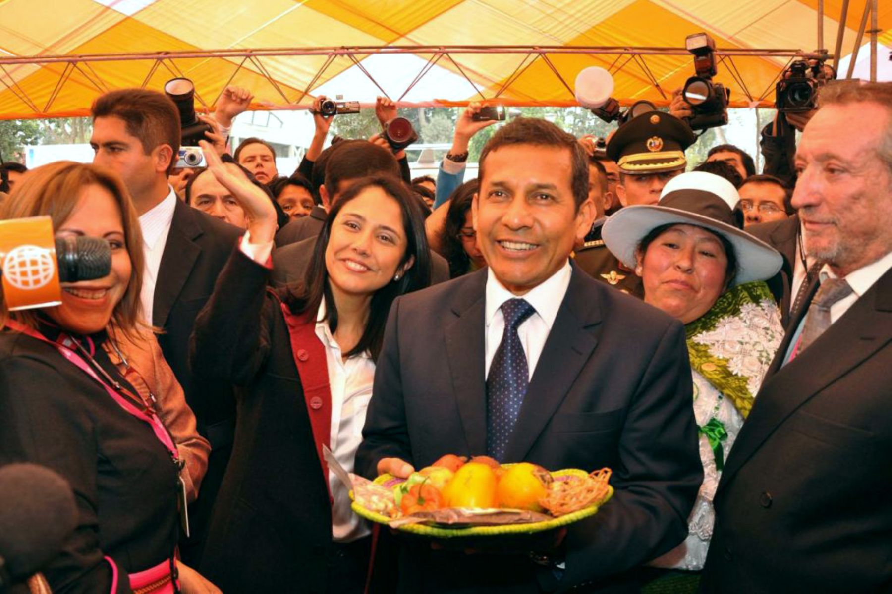 Presidente de la República Ollanta Humala y la Primera Dama de la Nación, Nadine Heredia, en Feria Gastronómica Mistura 2011. Foto: ANDINA/Presidencia de la República. Foto: ANDINA/ Presidencia de la República