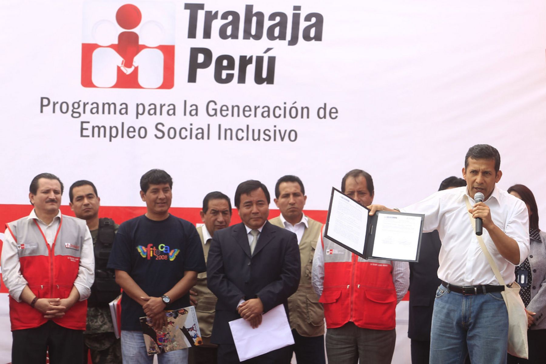 Presidente de la República, Ollanta Humala Tasso, participa en la ceremonia de lanzamiento del programa Trabaja Perú, en el distrito de Comas. Foto: ANDINA/Presidencia de la República
