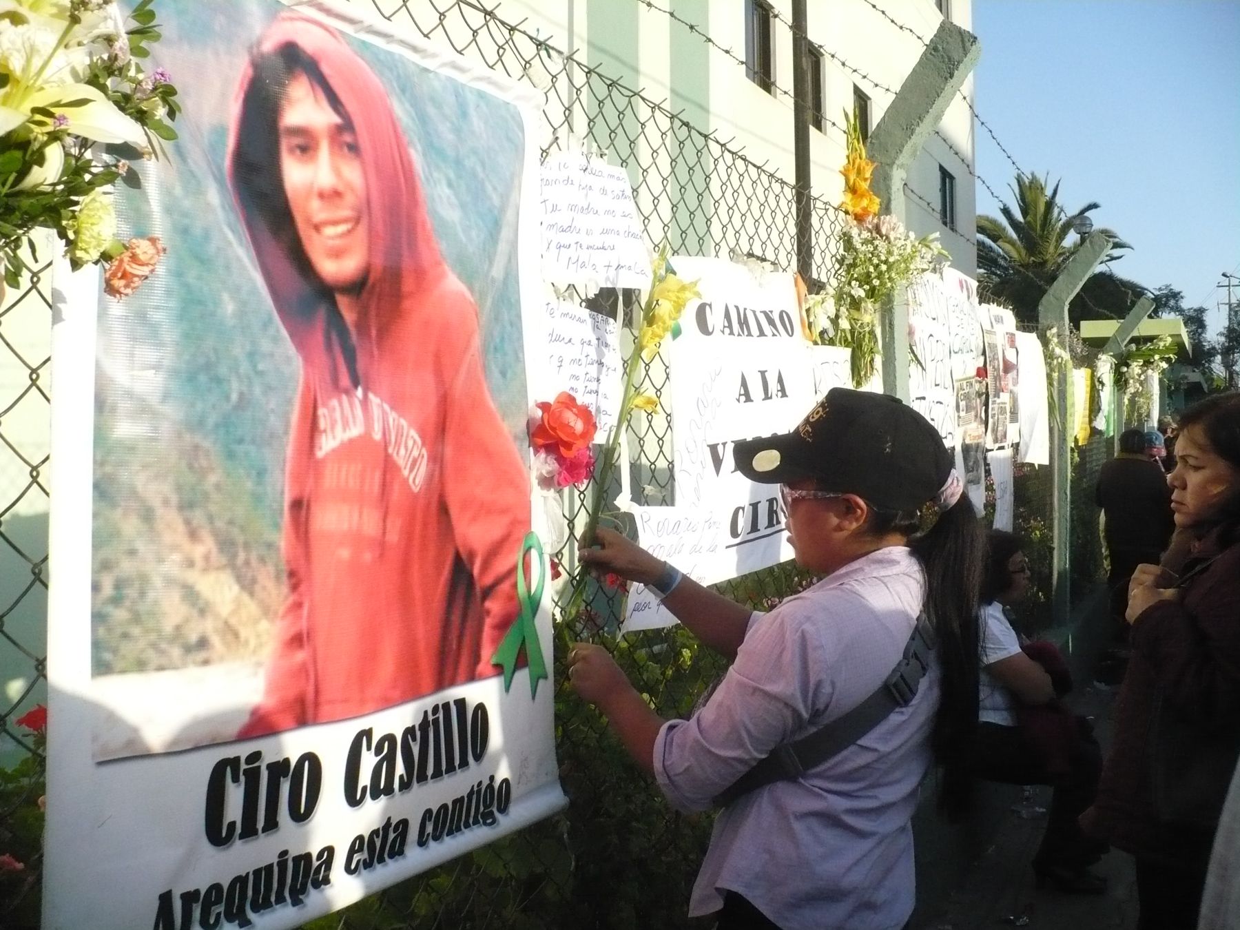 Restos de Ciro Castillo Rojo llegar n ma ana a Lima informa padre