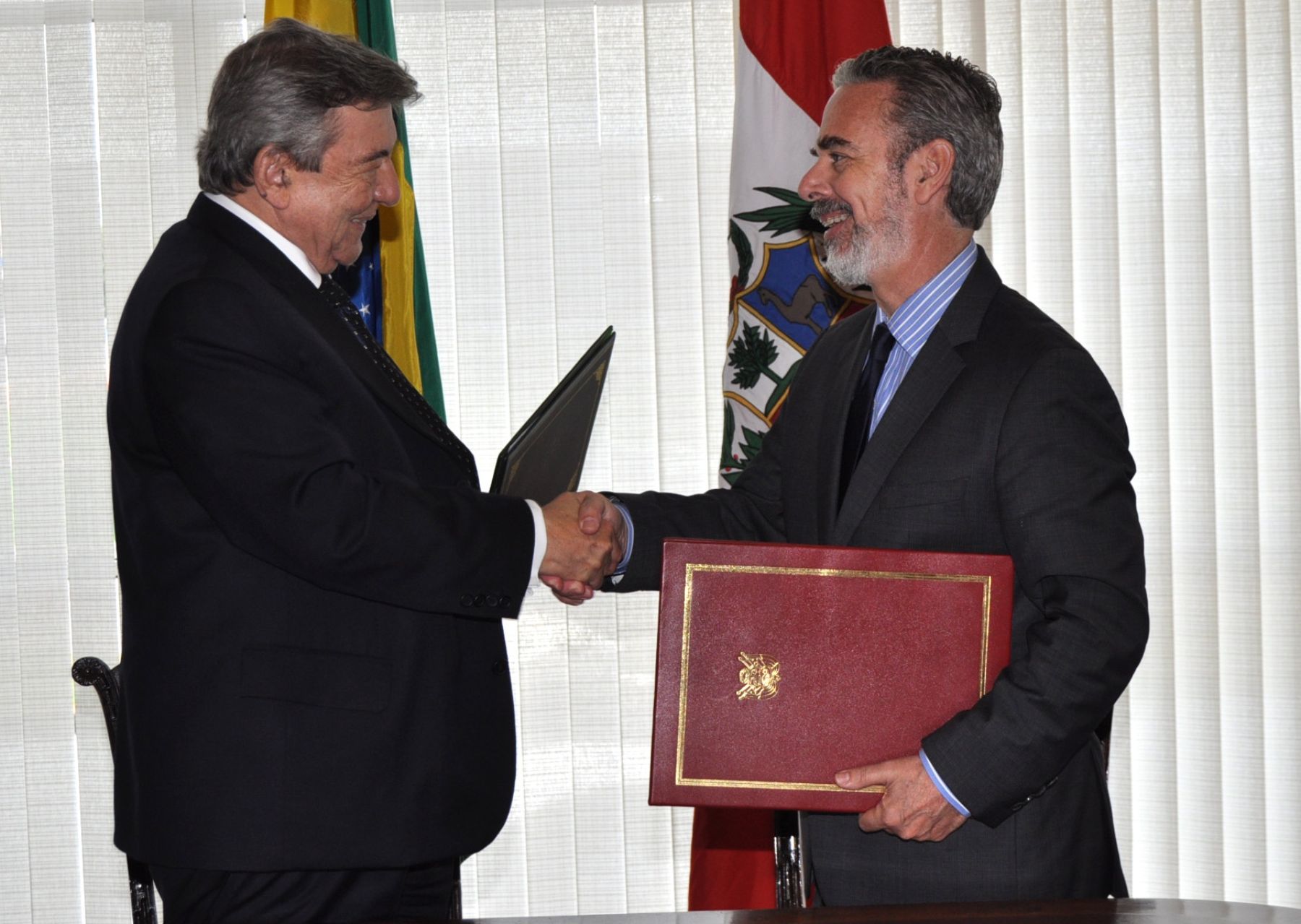 Ministro de Relaciones Exteriores, Rafael Roncagliolo, junto a su homólogo brasileño, Antonio de Aguiar Patriota. Foto: ANDINA/Difusión