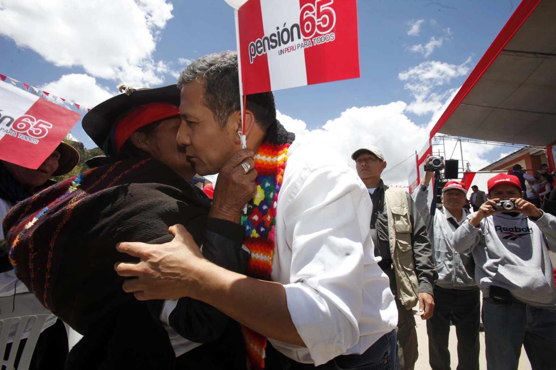 Presidente de la República Ollanta Humala lanza Pensión 65 en el distrito de Yauli. Foto: ANDINA/Luis Iparraguirre
