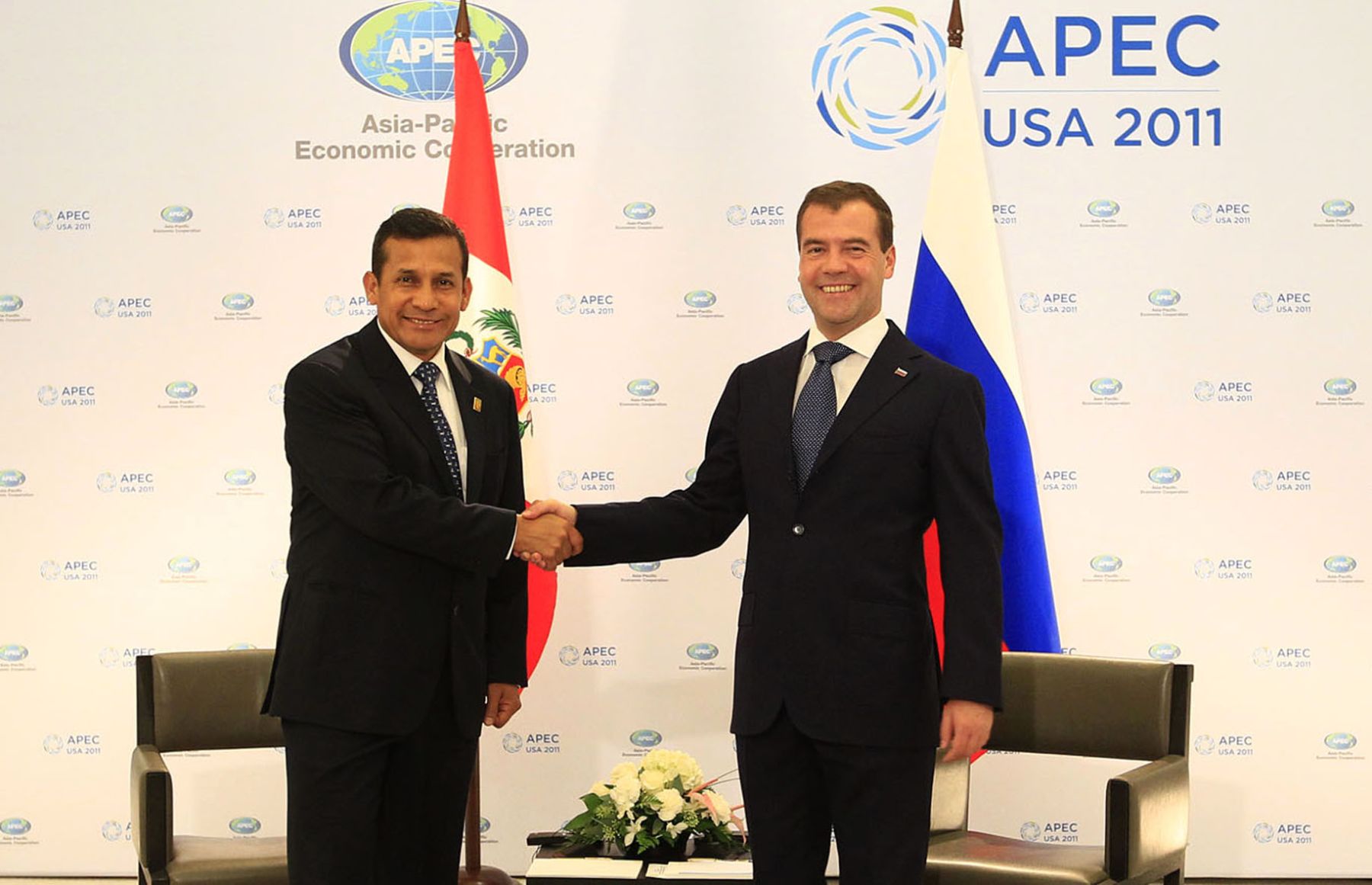 El presidente de la República, Ollanta Humala Tasso sostuvo un encuentro bilateral con el presidente de la Federación de Rusia, Dimitri Medvedev. Foto: ANDINA/Prensa Presidencia